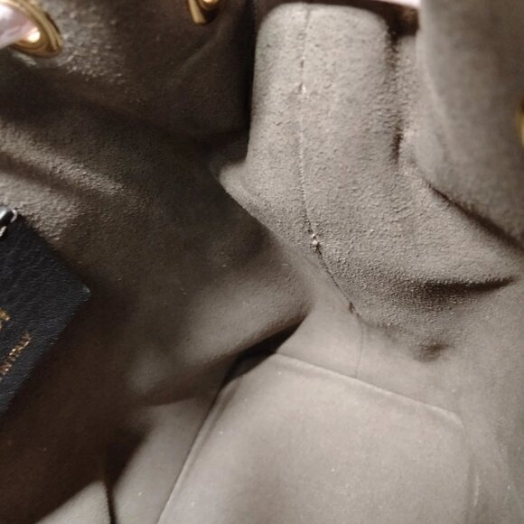 Authentic Fendi Pink Leather Hand Bag mon780-111125 - Picture 14 of 16